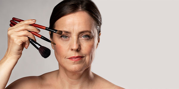 Cilt Yaşlanmasını Geciktirmenin Yolları